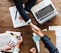 Cooperative team meeting and discussion